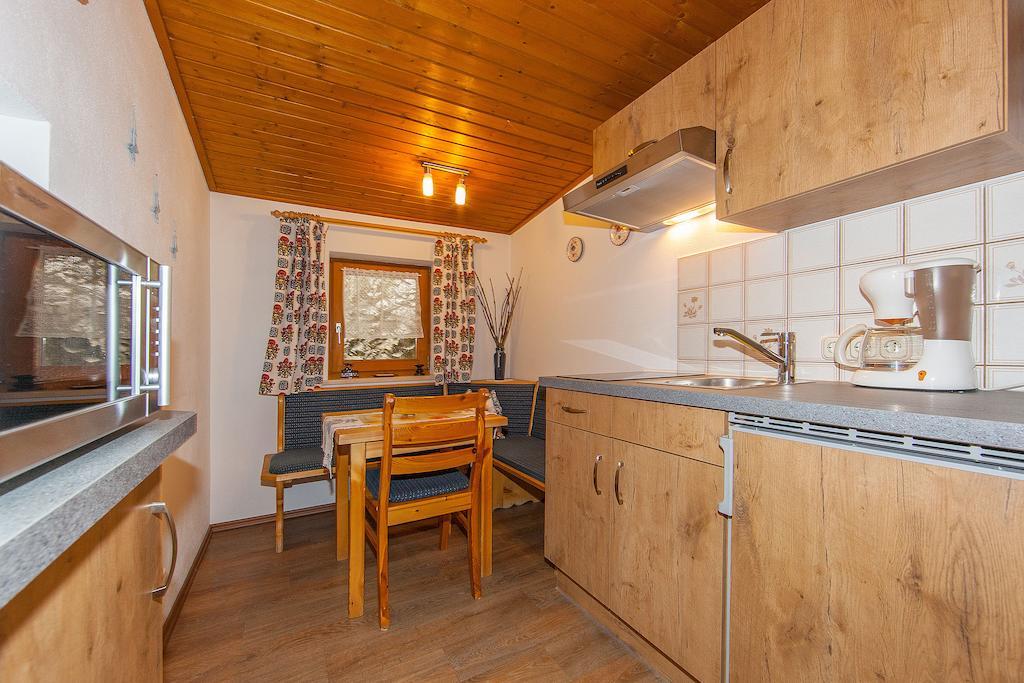 Ferienwohnung Haus Bader Mittenwald Zimmer foto